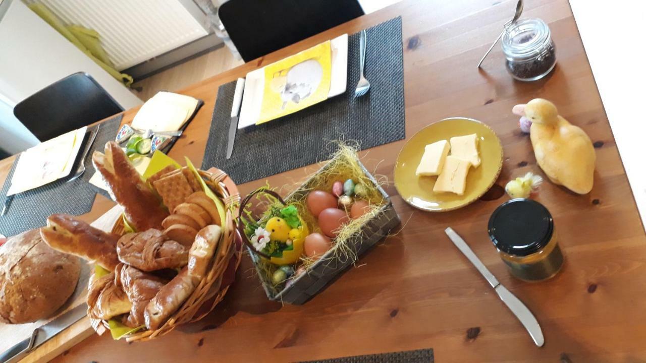 Bed&Breakfast Vallée de l'Ourthe Marcourt Exterior foto